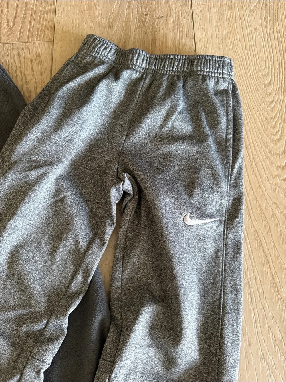 Nike Kids' Gray Sweatpants & Joggers - Charcoal & Heather Gray